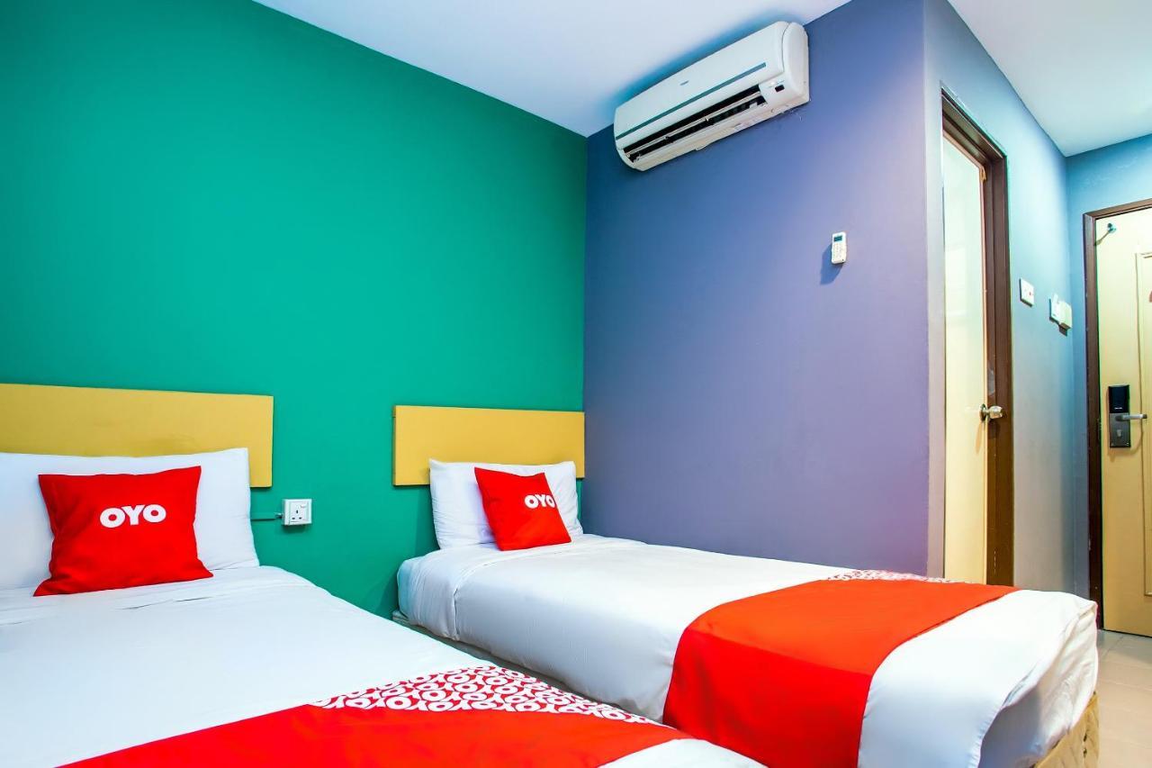 Oyo 89688 Alor Street Hotel Kuala Lumpur Exterior photo