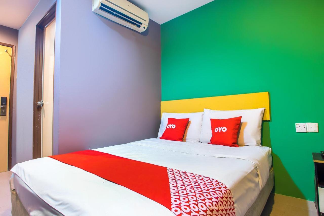 Oyo 89688 Alor Street Hotel Kuala Lumpur Exterior photo