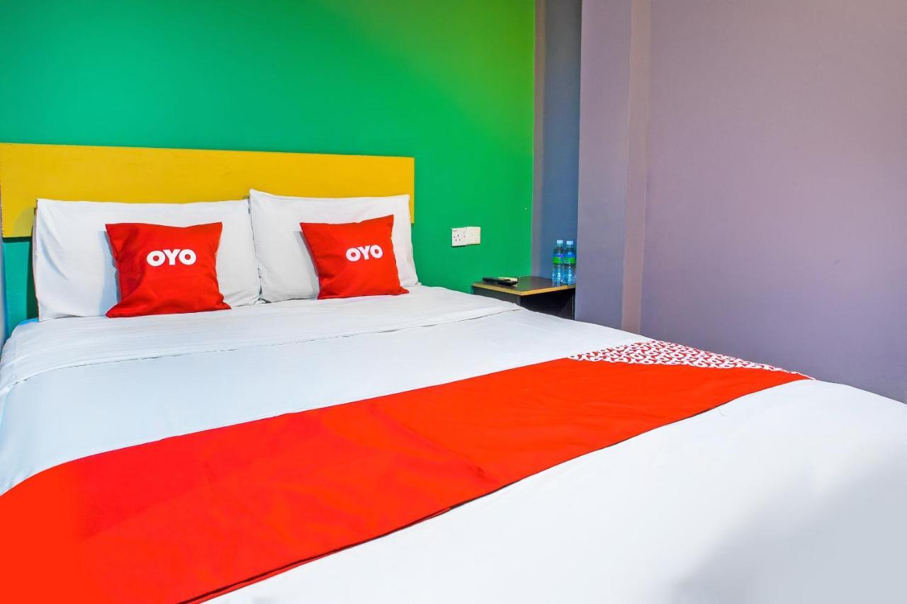 Oyo 89688 Alor Street Hotel Kuala Lumpur Exterior photo