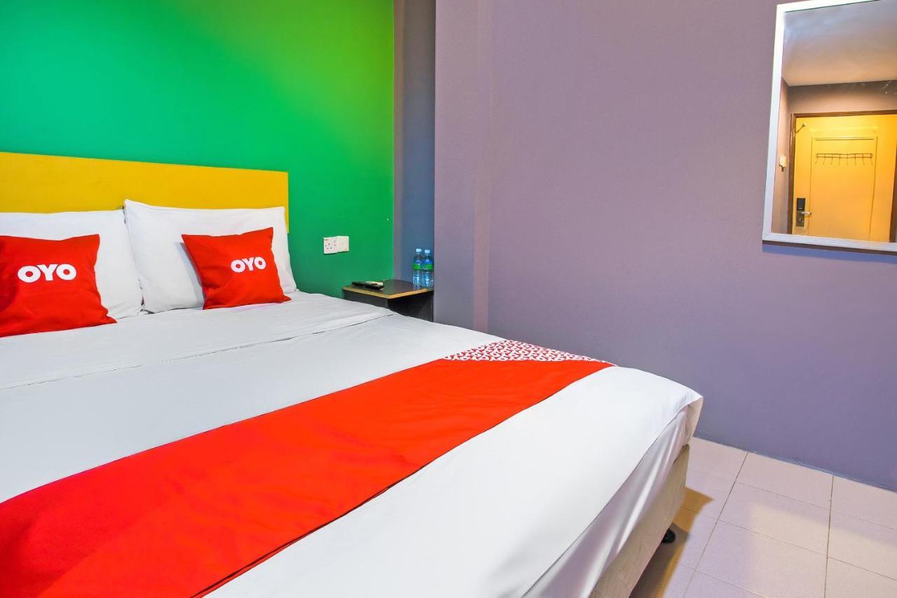Oyo 89688 Alor Street Hotel Kuala Lumpur Exterior photo