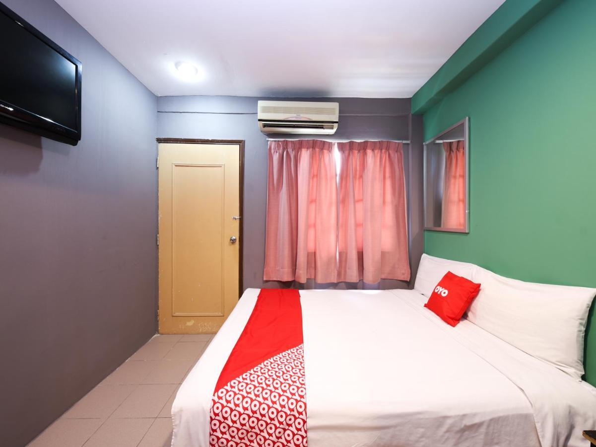 Oyo 89688 Alor Street Hotel Kuala Lumpur Exterior photo